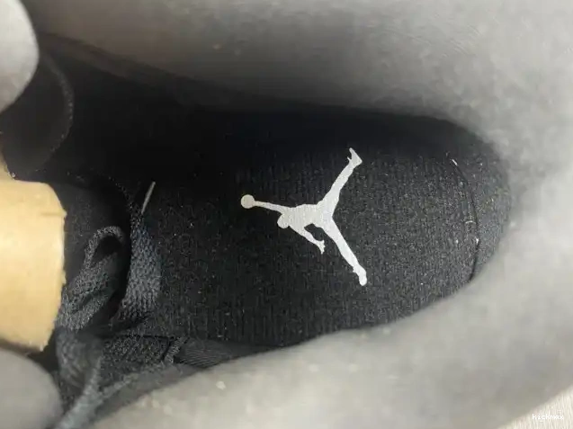 Rep MAX (2016) Jordan Cyber 3 Monday 136064-020 Retro 0531